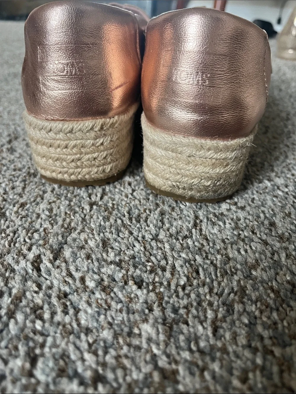 TOMS Metallic Rose Gold Espadrille Slip-On Platform size 7.5